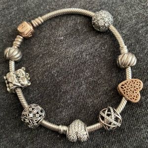 Pandora bracelet with 6 charms